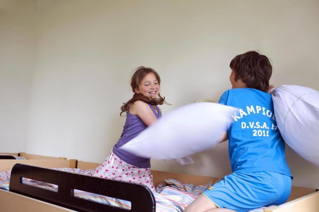 Stayokay Hostel アーペルドールン エクステリア 写真